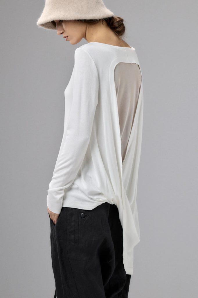 rosttya shirt 003 wht 05 back half