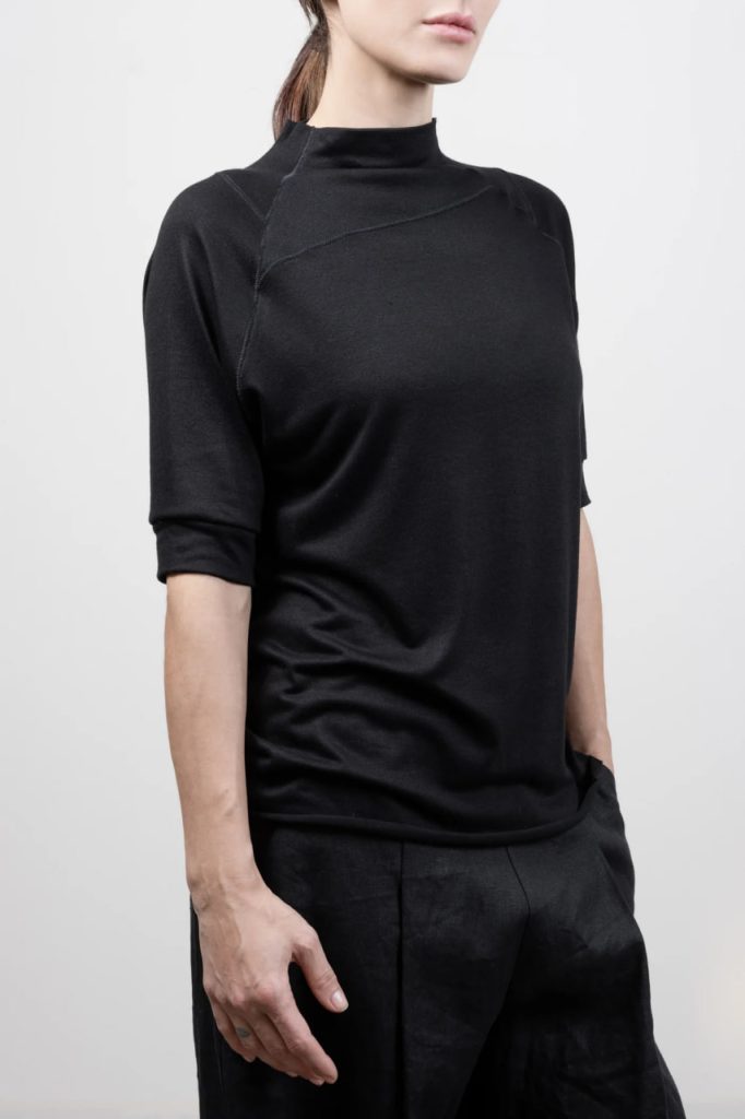 rosttya shirt 005 blk 05 side detail