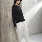 rosttya shirt 006 blk 04 side leaning