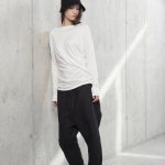 rosttya shirt 007 wht 06 side leaning