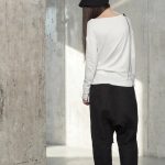 rosttya shirt 007 wht 07 back walking